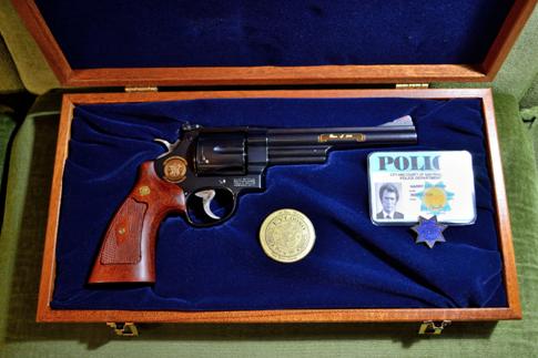 Revolver Smith & Wesson 29-10 44 R. Magnum th.50 L. E. canna 6,5”.
