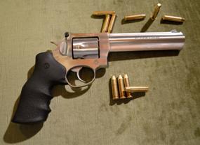 Revolver Ruger GP100 inox cal. 357 M. canna 6